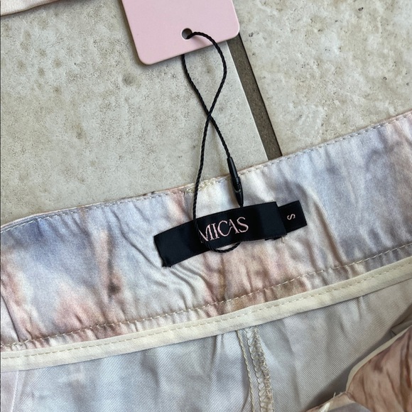 Micas Abstract Two-Piece Set - Picture 5 of 7